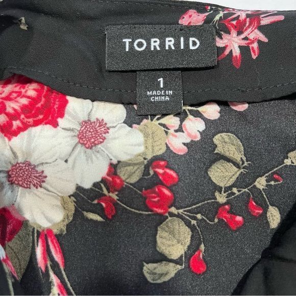 Torrid Black Pink Floral Hi Lo 3/4 Sleeves Georgette Tunic‎ Wrap Blouse 1X - Picture 13 of 13